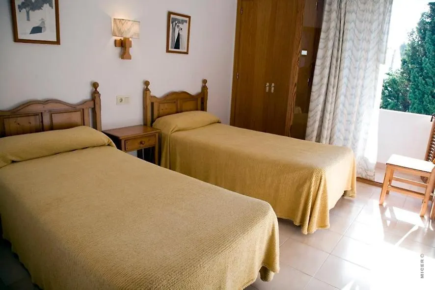 Apartamentos Leo Port de Pollenca Ισπανία